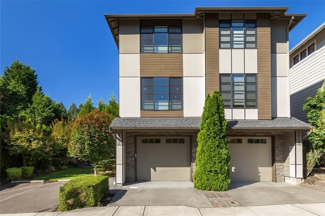 Property photo for 14111 74th Court NE #1, Kirkland photo 4