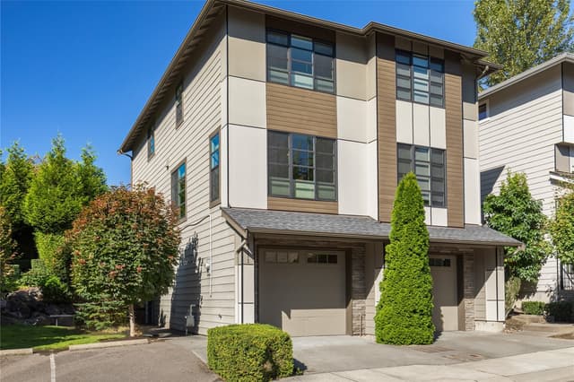 Property photo for 14111 74th Court NE #1, Kirkland photo 2