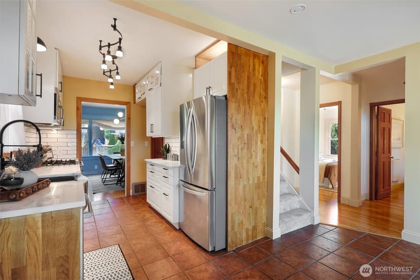 Property photo for 5807 3rd Avenue NW, Seattle photo 11