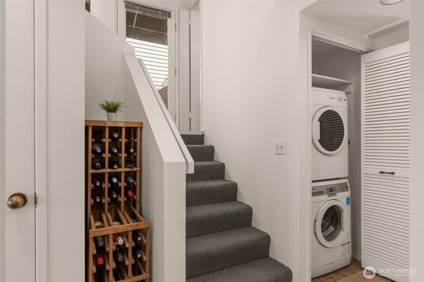 Property photo for 2831 Fourteenth Ave W #2, Seattle photo 19