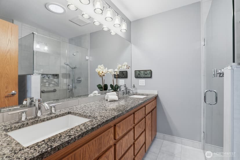 Property photo for 4786 NE 178th Street, Lake Forest Park photo 23