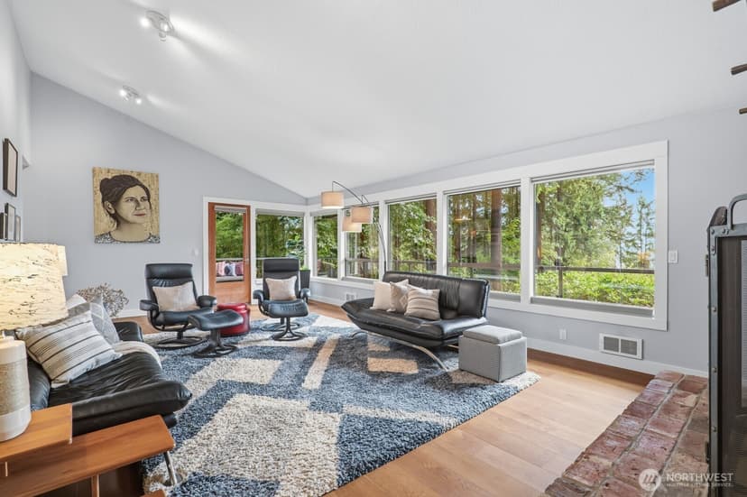Property photo for 4786 NE 178th Street, Lake Forest Park photo 18