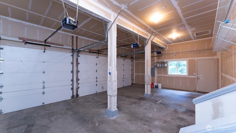 Property photo for 16410 SE 56th Place, Bellevue photo 19