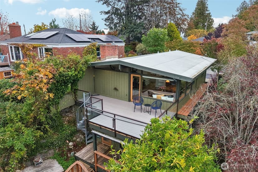Property photo for 3611 30th Avenue W, Seattle photo 27