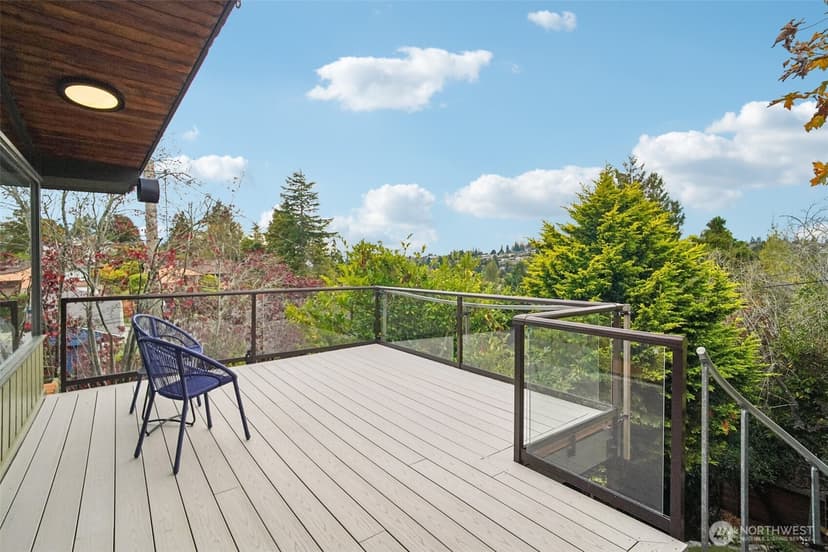 Property photo for 3611 30th Avenue W, Seattle photo 21