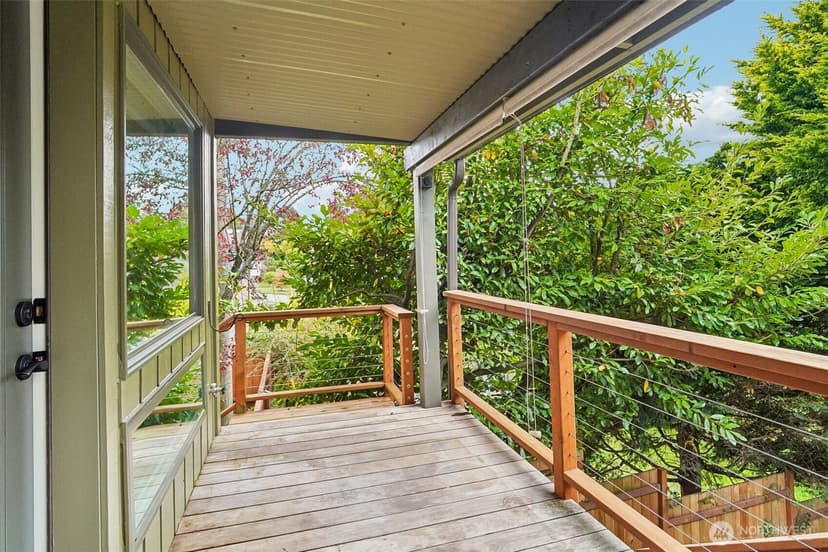 Property photo for 3611 30th Avenue W, Seattle photo 23