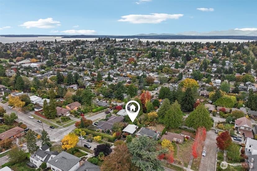 Property photo for 3611 30th Avenue W, Seattle photo 30