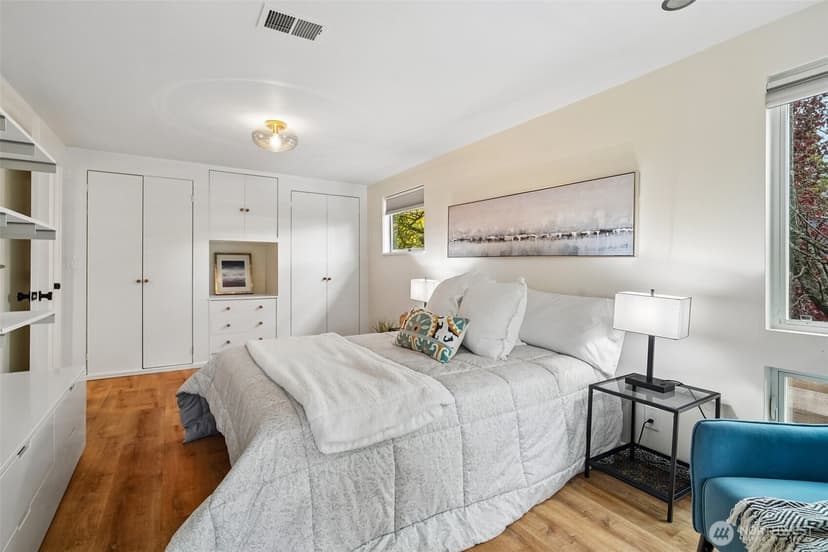 Property photo for 3611 30th Avenue W, Seattle photo 17