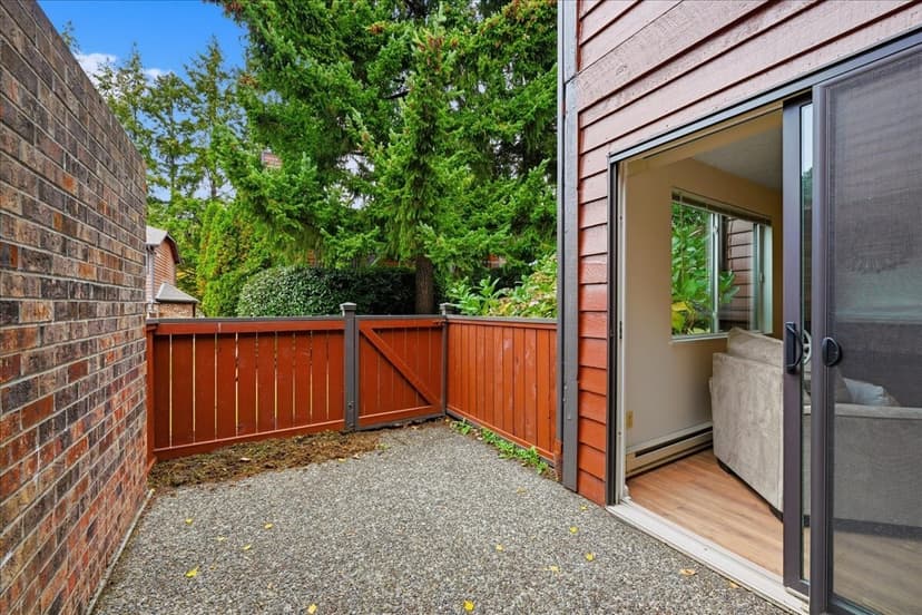 Property photo for 1731 157th Avenue NE #E103, Bellevue photo 15