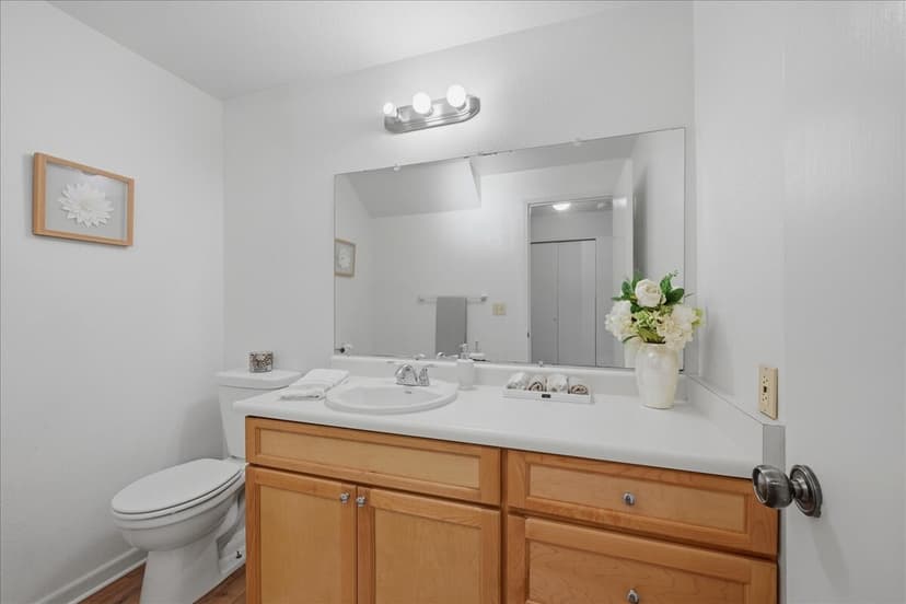 Property photo for 1731 157th Avenue NE #E103, Bellevue photo 10