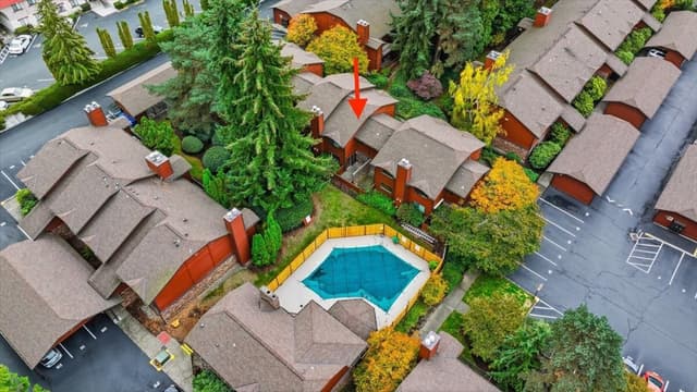 Property photo for 1731 157th Avenue NE #E103, Bellevue photo 2