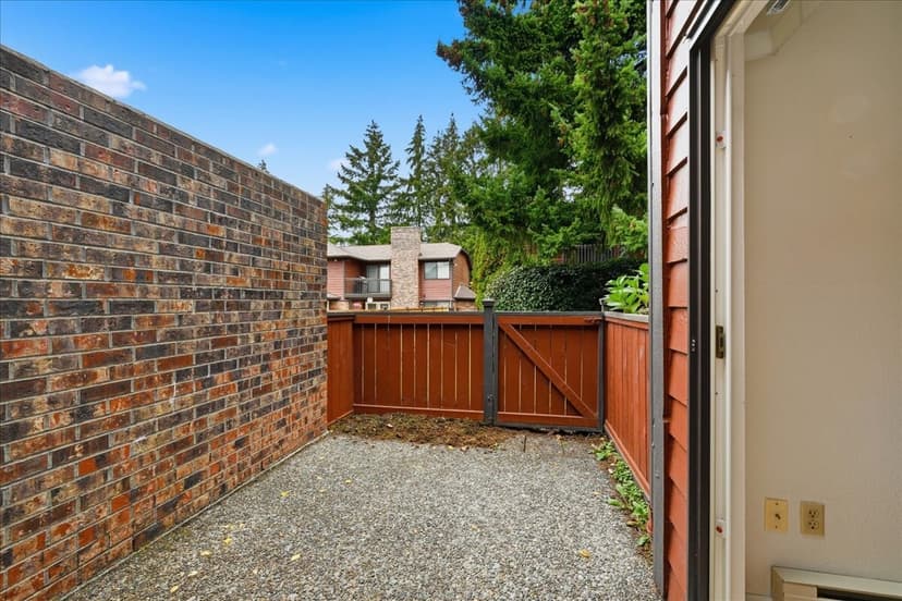 Property photo for 1731 157th Avenue NE #E103, Bellevue photo 16