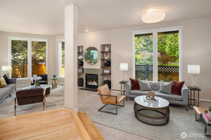 Property photo for 4600 Green Lake Way N, Seattle photo 6