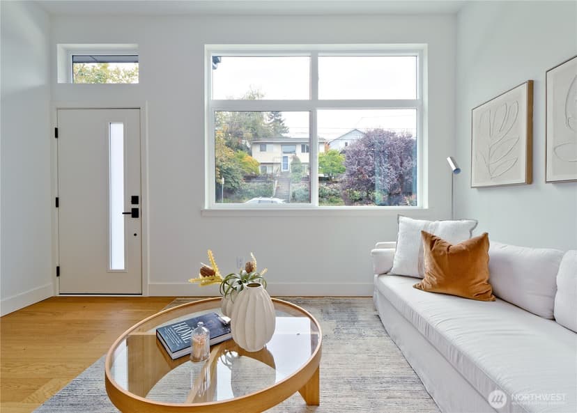 Property photo for 715 15th Avenue #A, Seattle photo 6