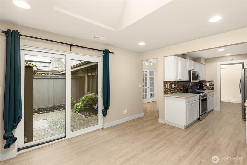 Property photo for 14226 NE 2nd Place #65, Bellevue photo 6