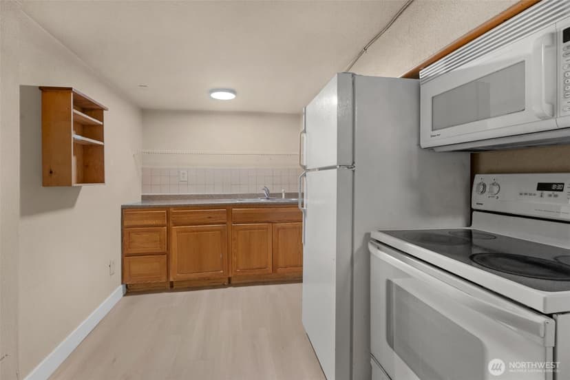 Property photo for 3005 3rd Avenue W, Seattle photo 18