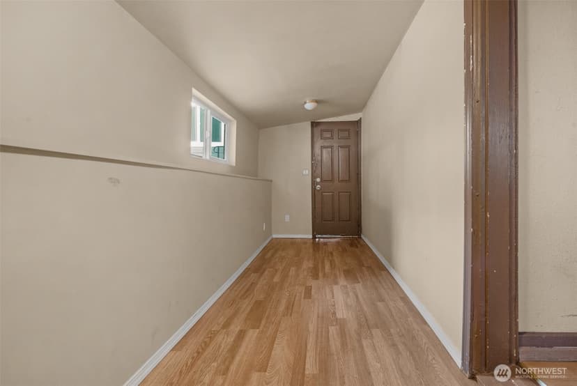 Property photo for 3005 3rd Avenue W, Seattle photo 14