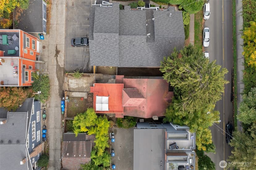Property photo for 3005 3rd Avenue W, Seattle photo 39
