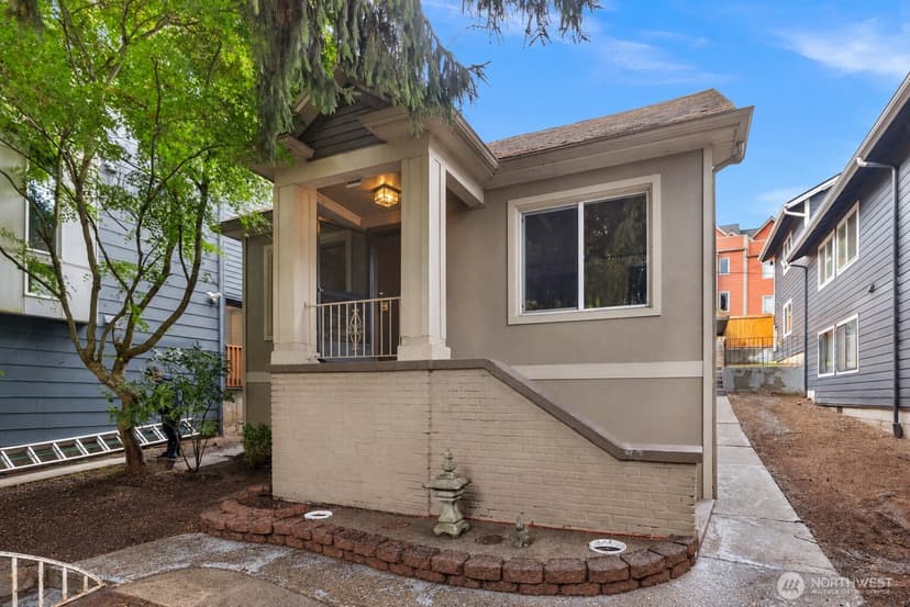 Property photo for 3005 3rd Avenue W, Seattle