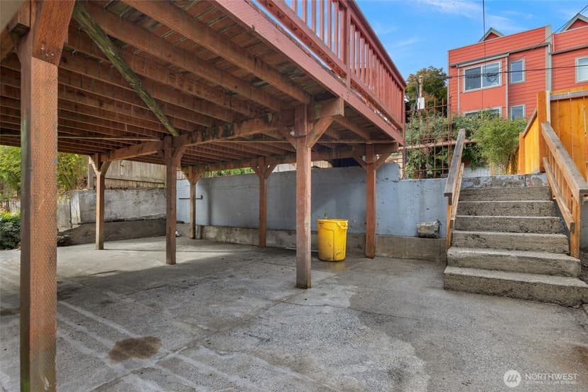 Property photo for 3005 3rd Avenue W, Seattle photo 31
