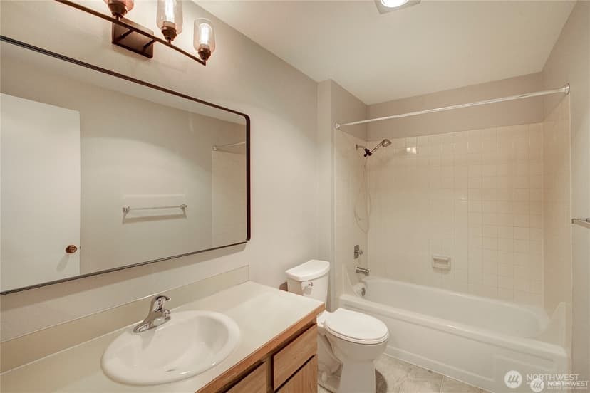 Property photo for 11243 NE 131st Lane, Kirkland photo 14