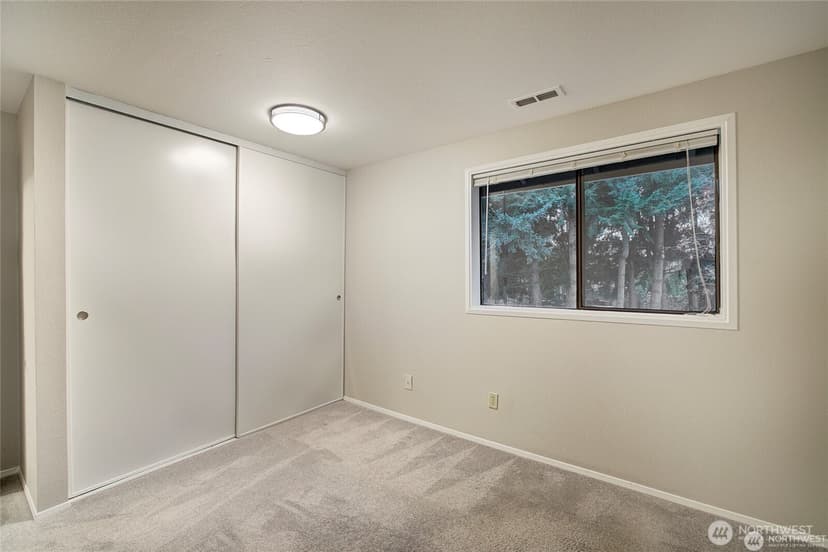 Property photo for 11243 NE 131st Lane, Kirkland photo 15
