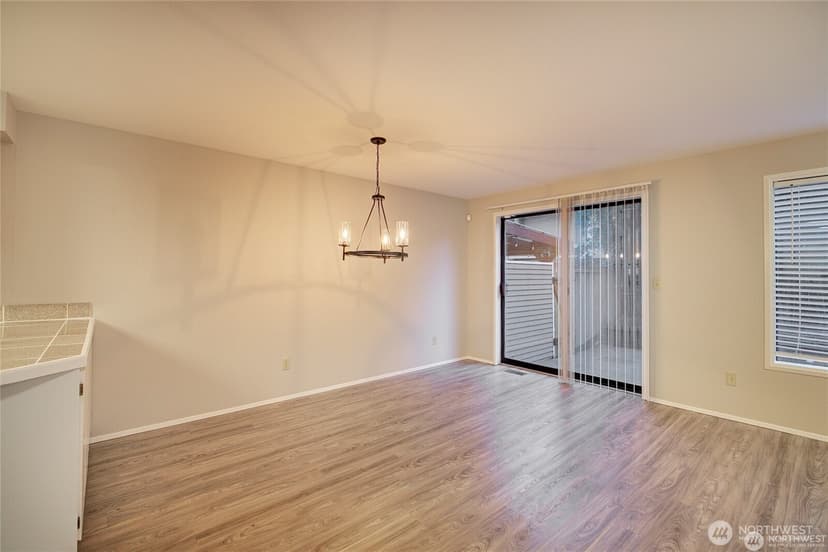 Property photo for 11243 NE 131st Lane, Kirkland photo 6