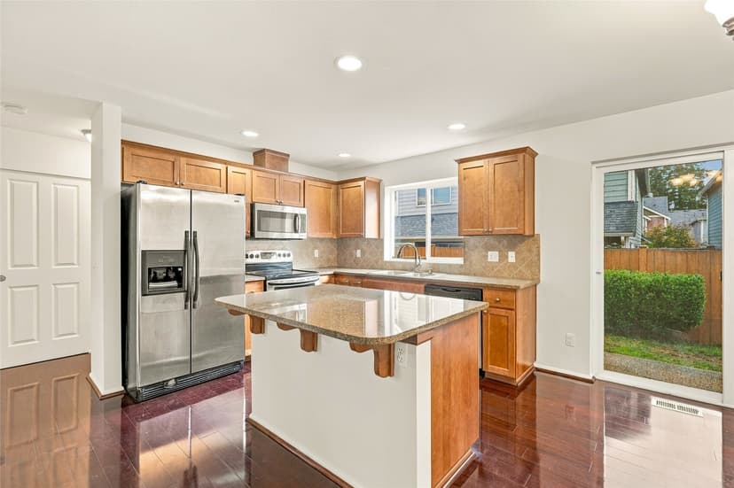 Property photo for 19423 Meridian Place W, Bothell photo 11