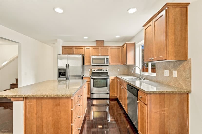 Property photo for 19423 Meridian Place W, Bothell photo 12