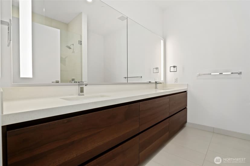 Property photo for 188 Bellevue Way NE #2102, Bellevue photo 23