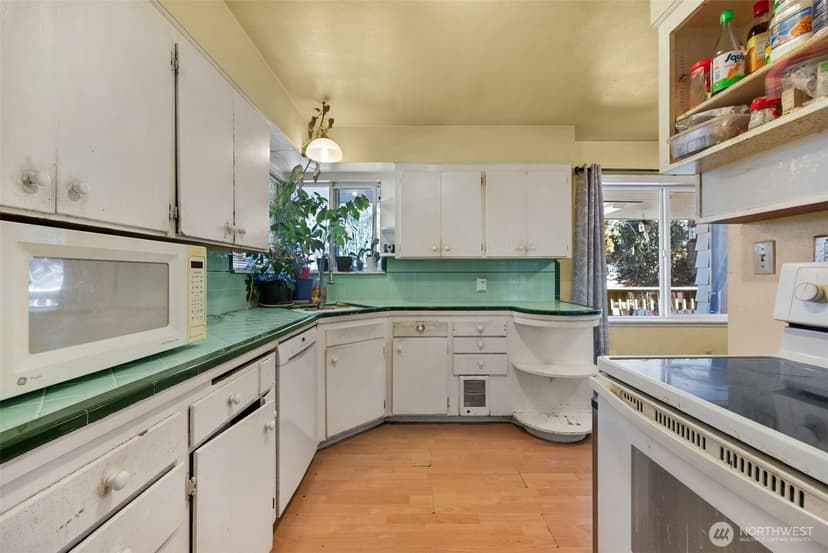 Property photo for 1516 Rainier Avenue, Everett photo 11