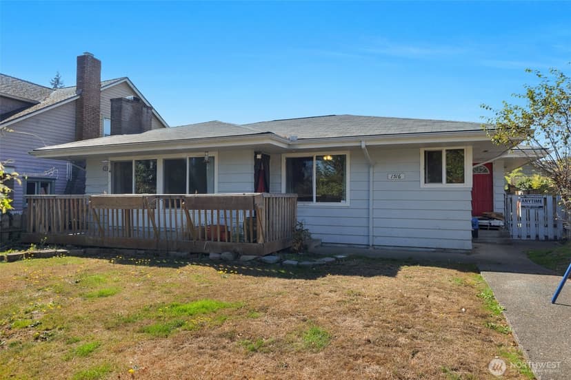 Property photo for 1516 Rainier Avenue, Everett