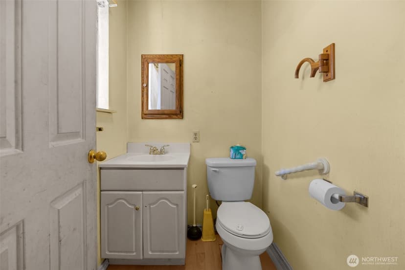 Property photo for 1516 Rainier Avenue, Everett photo 14