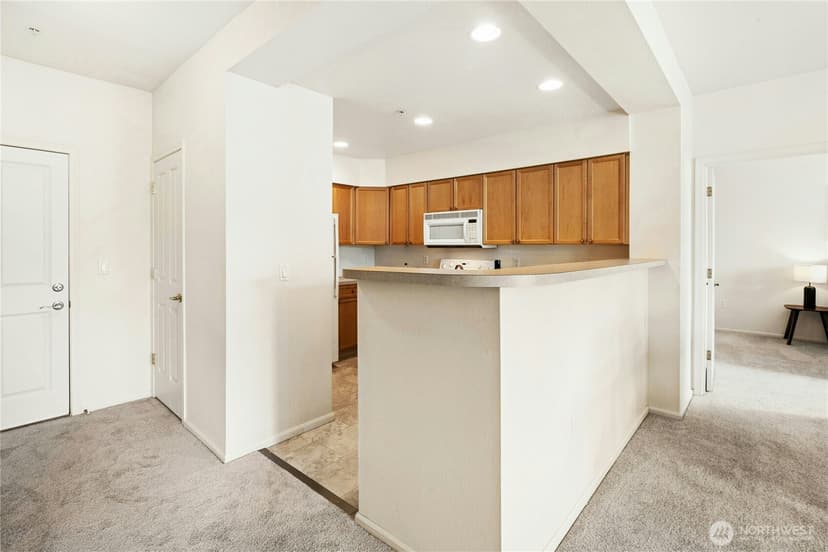 Property photo for 2244 132nd Avenue SE #B208, Bellevue photo 12