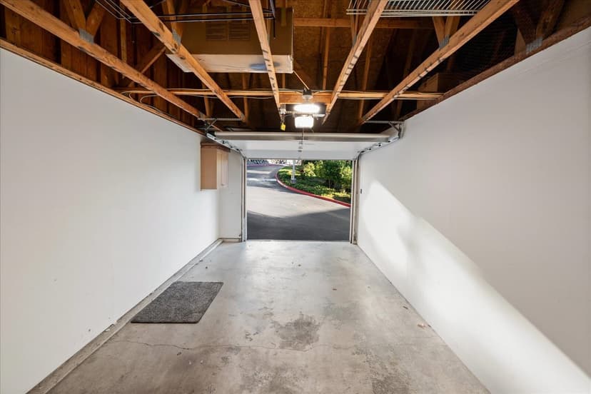 Property photo for 5304 Lake Washington Boulevard NE #H, Kirkland photo 30