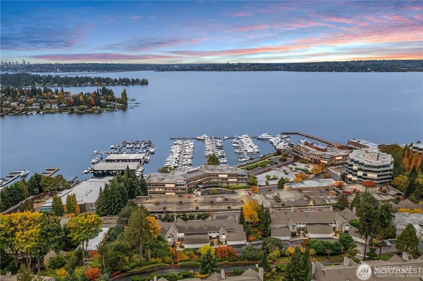 Property photo for 5304 Lake Washington Boulevard NE #H, Kirkland photo 3