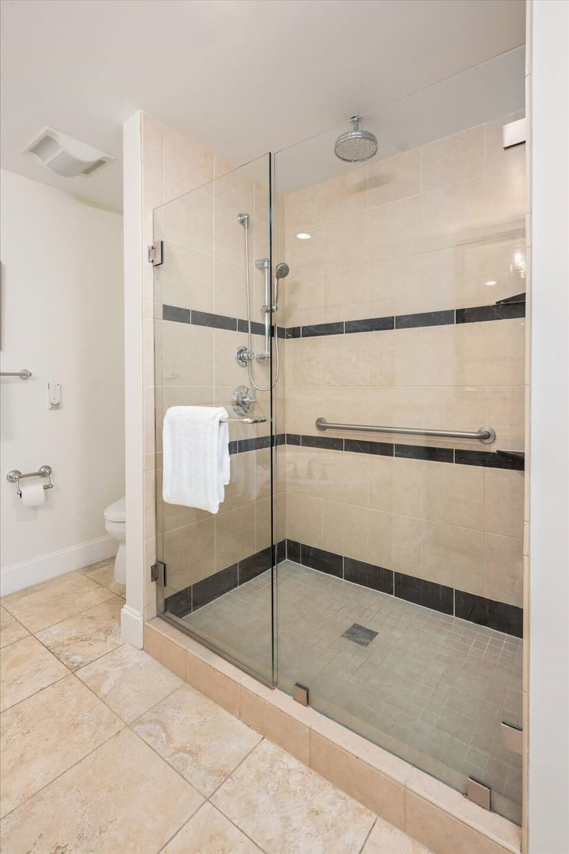 Property photo for 5304 Lake Washington Boulevard NE #H, Kirkland photo 17