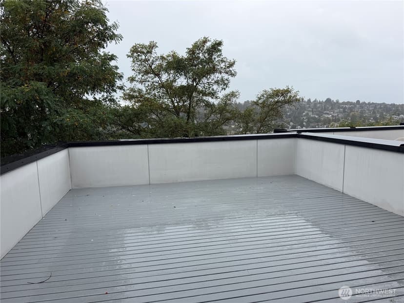 Property photo for 2573 13th Avenue W, Seattle photo 18