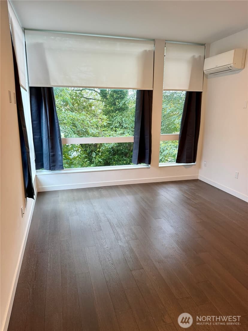 Property photo for 2573 13th Avenue W, Seattle photo 21