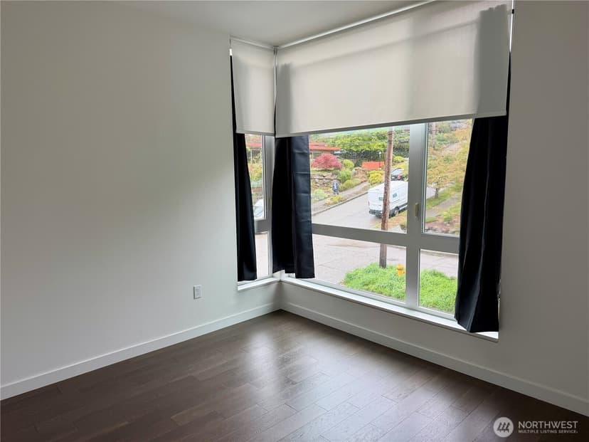 Property photo for 2573 13th Avenue W, Seattle photo 26