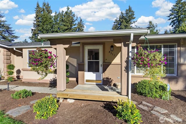 Property photo for 4911 169th Street SE, Bothell photo 3