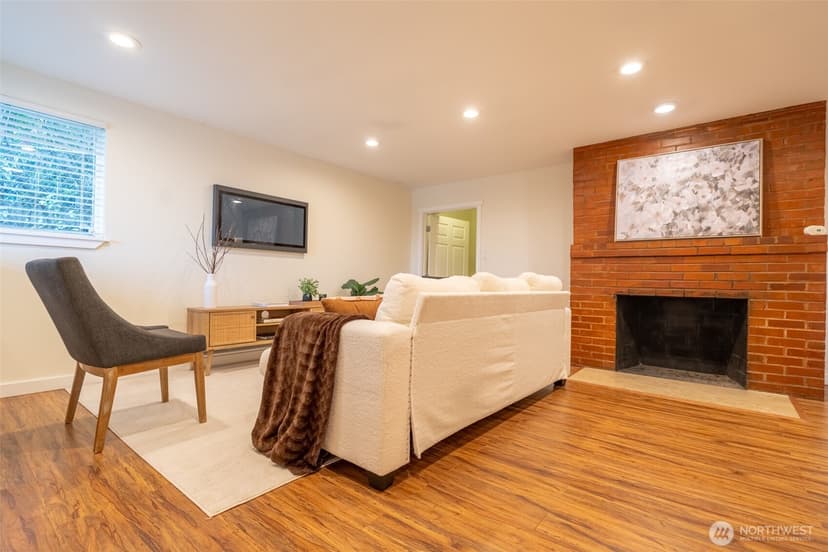 Property photo for 8344 Beacon Avenue S, Seattle photo 15