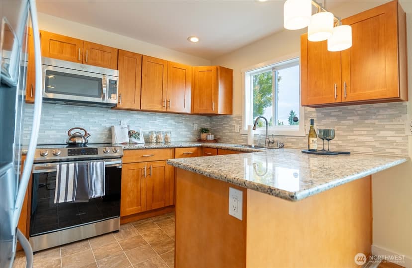 Property photo for 8344 Beacon Avenue S, Seattle photo 8