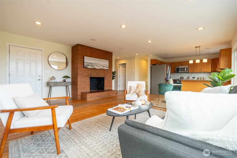 Property photo for 8344 Beacon Avenue S, Seattle photo 6