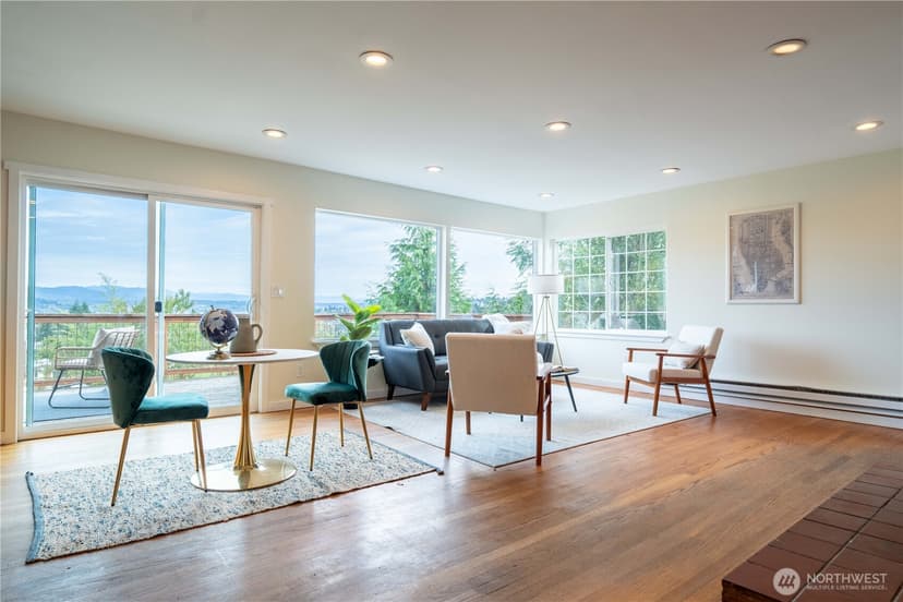 Property photo for 8344 Beacon Avenue S, Seattle photo 4