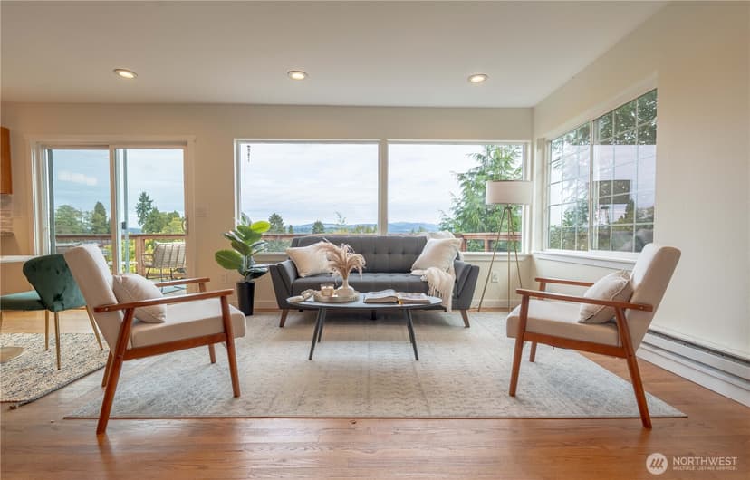 Property photo for 8344 Beacon Avenue S, Seattle photo 3