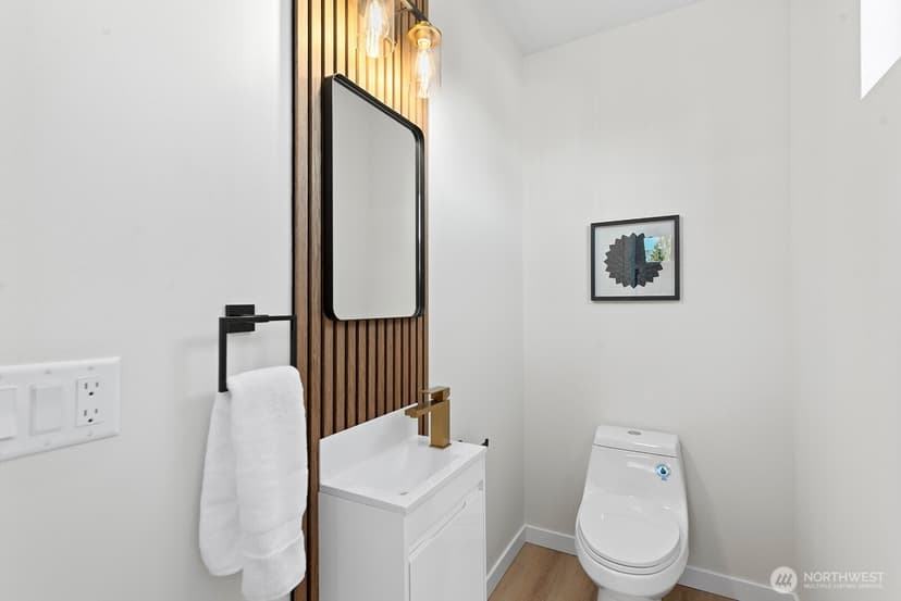 Property photo for 725 N 88th Street #A, Seattle photo 13