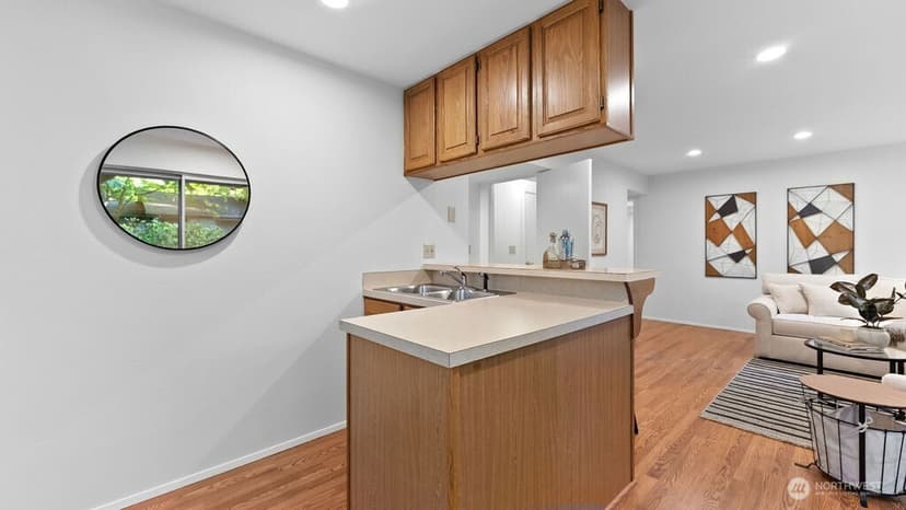 Property photo for 11426 SE 67th Place, Bellevue photo 23