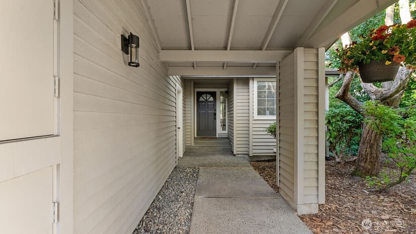 Property photo for 11426 SE 67th Place, Bellevue photo 35
