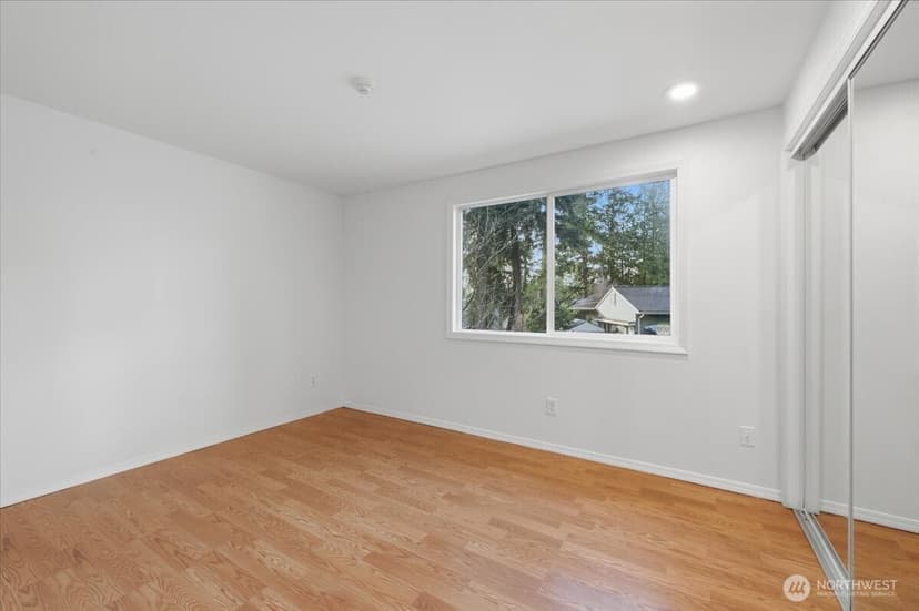 Property photo for 7031 210th Street SW #B, Lynnwood photo 16